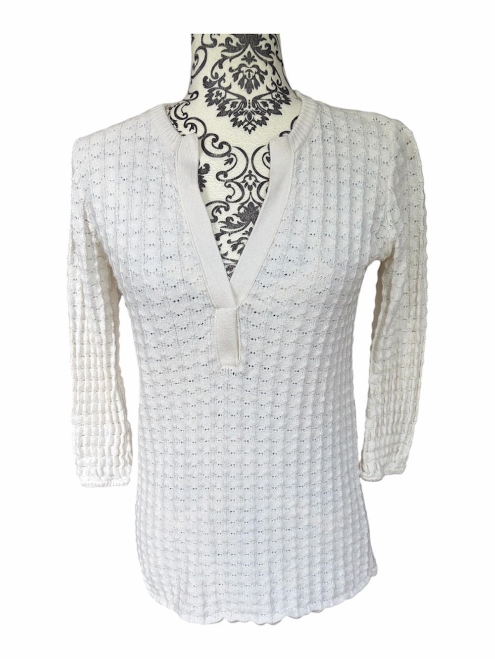 Calvin Klein Light Cream Knit V-Neck Long Sleeve Top Size S